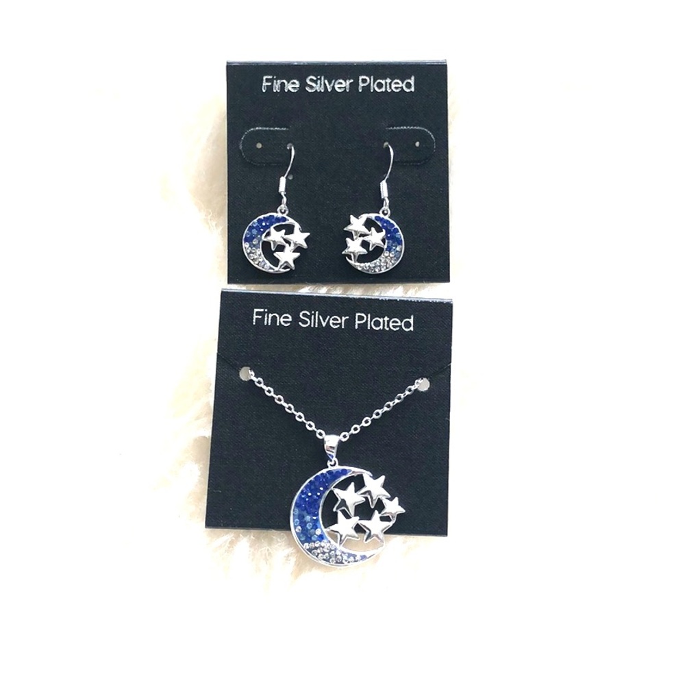 NWT Moon and Stars Jewelry Set